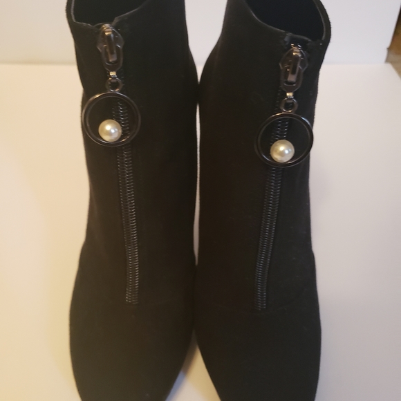 NINE WEST Black booties size 7.5 - Picture 4 of 4